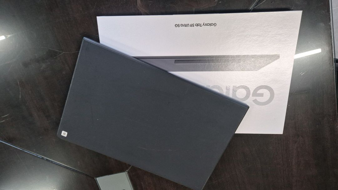갤럭시탭 s9 ultra 5g 256g 태블릿 판매합니다.--2