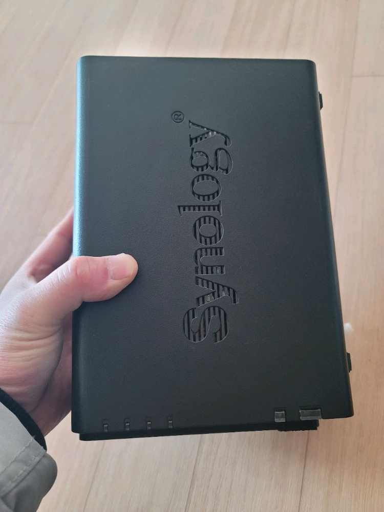 시놀로지 NAS 216+II + 4tb 하드디스크세트--1