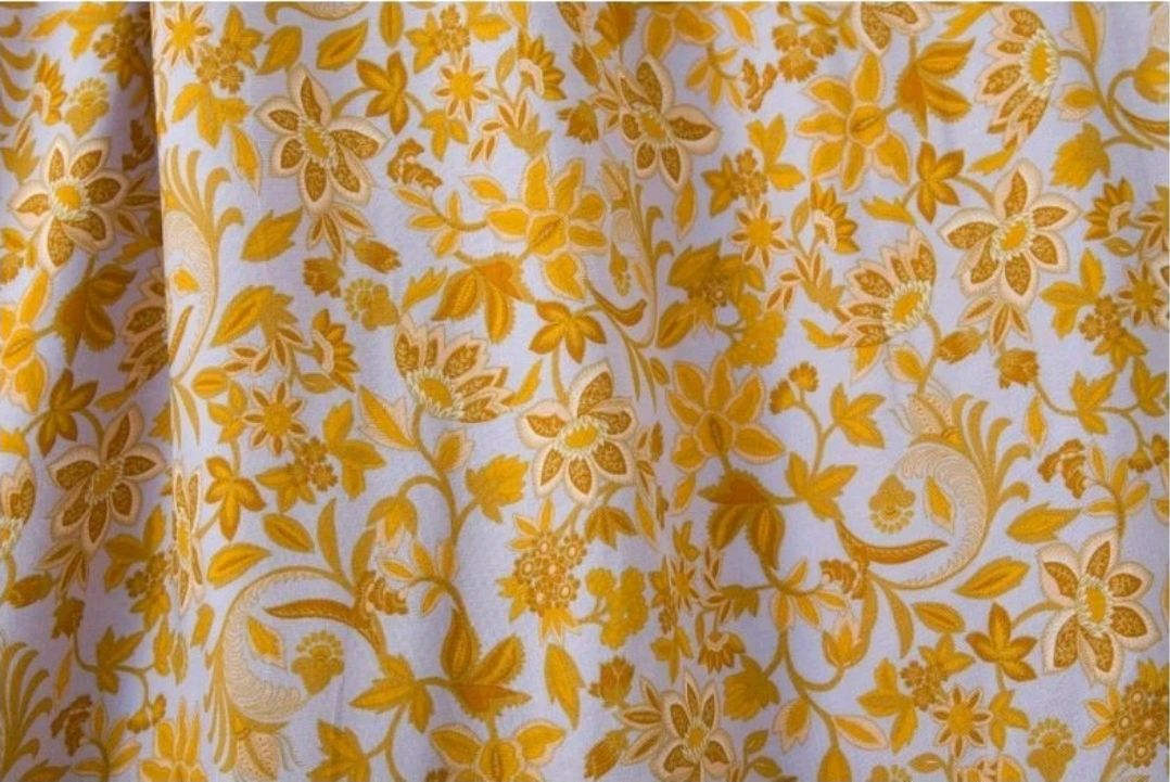 유럽식 유카타 플라워 롱로브 이미지