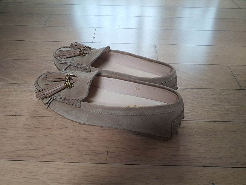 토즈 곰마루 프린지 스웨이드 시티 드라이빙 로퍼 이미지