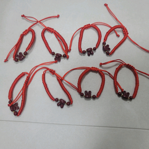 경면주사 토끼 빨강매듭팔찌 8개
