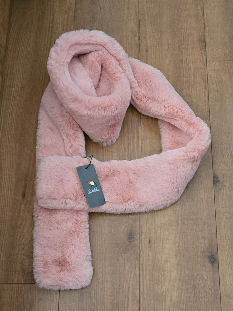 새제품/택가69000/아놀드파마 루시퍼 롱퍼 머플러--1