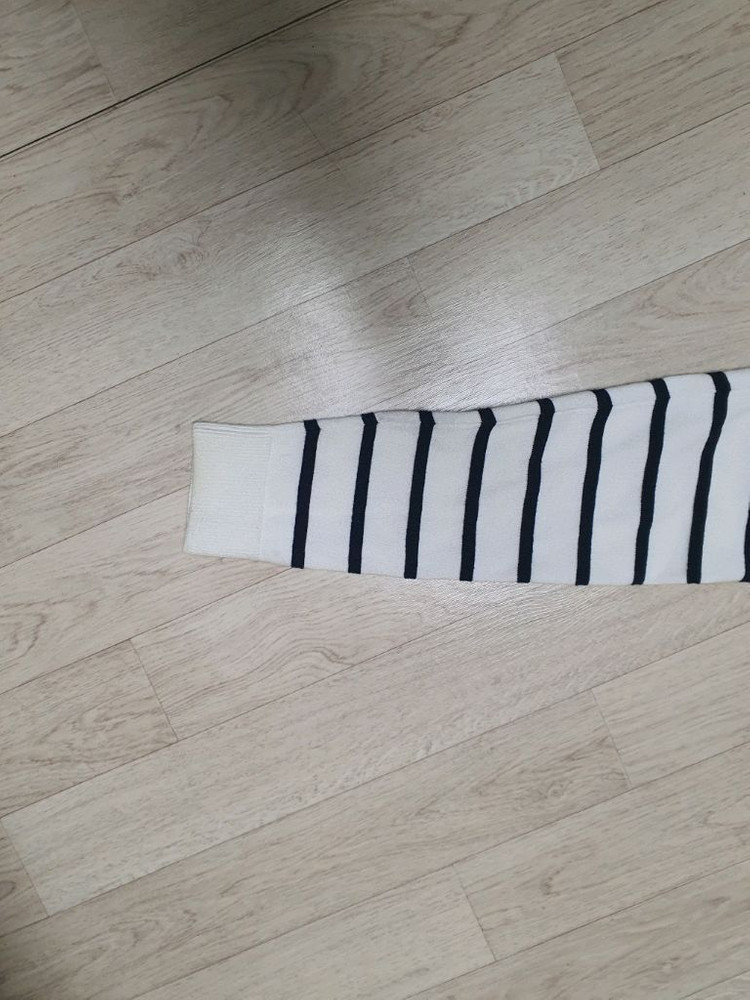 105 빈폴 니트 스웨터 집업 자켓 슬림핏 남105사이즈 깨끗해요 이미지