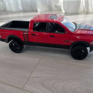 브루더 부르더 트레일러