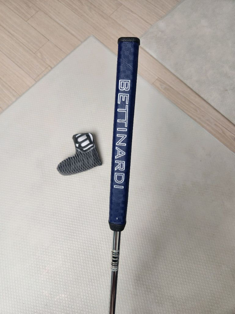 (미사용) 베티나르디 2022 BB8W 와이드 퍼터 34인치--5