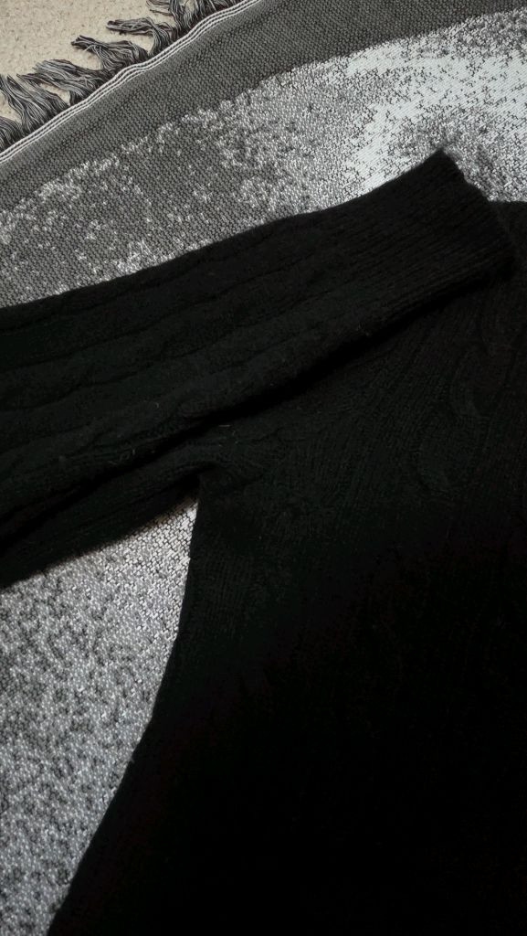 폴로 랄프로렌 여성용 울캐시미어 브이넥 케이블 니트 블랙 S--5