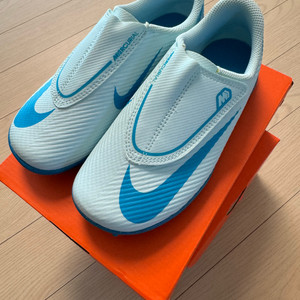 새상품) 나이키 주니어 유아 축구화 풋살화 190