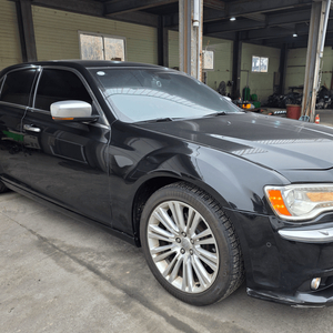 [ 크라이슬러 ] 실내 or 전장 및 외장 부품 판매 합니다