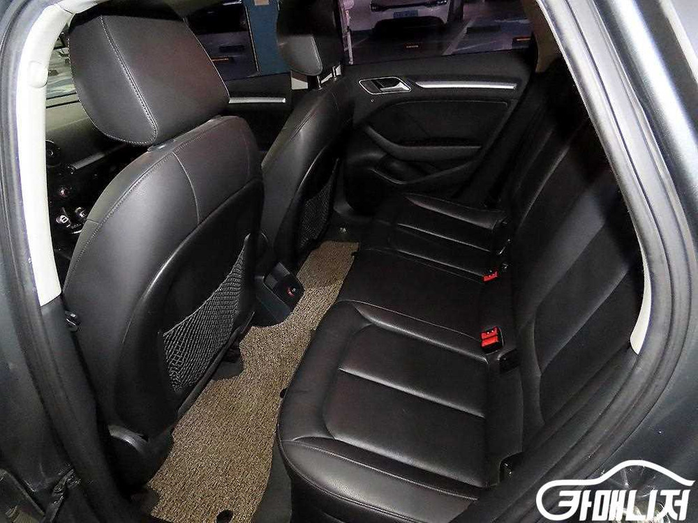 [아우디]뉴 A3 25 TDI 다이나믹 스포트백 #2026년특가--6