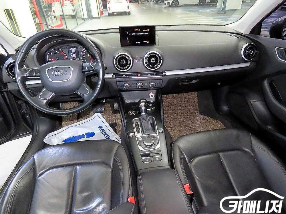 [아우디]뉴 A3 25 TDI 다이나믹 스포트백 #2026년특가--9