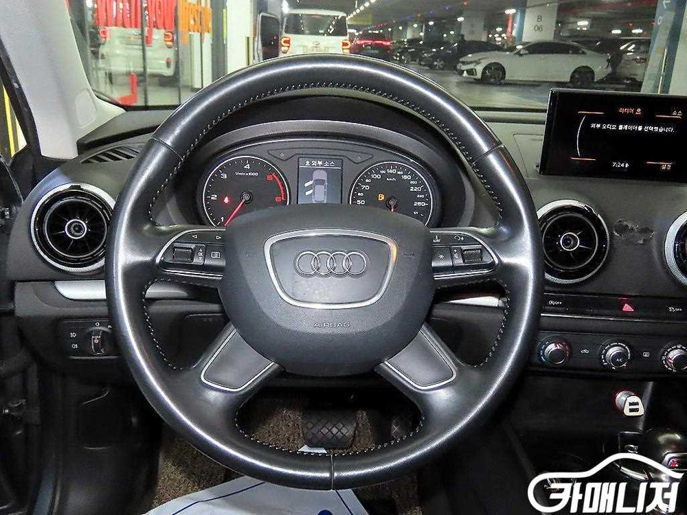 [아우디]뉴 A3 25 TDI 다이나믹 스포트백 #2026년특가--7