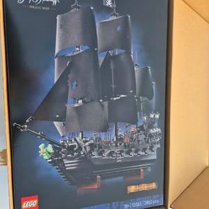 레고 캐리비안의 해적 블랙펄+디스플레이 키트 팝니다(미개봉 새상품 본품 카톤)