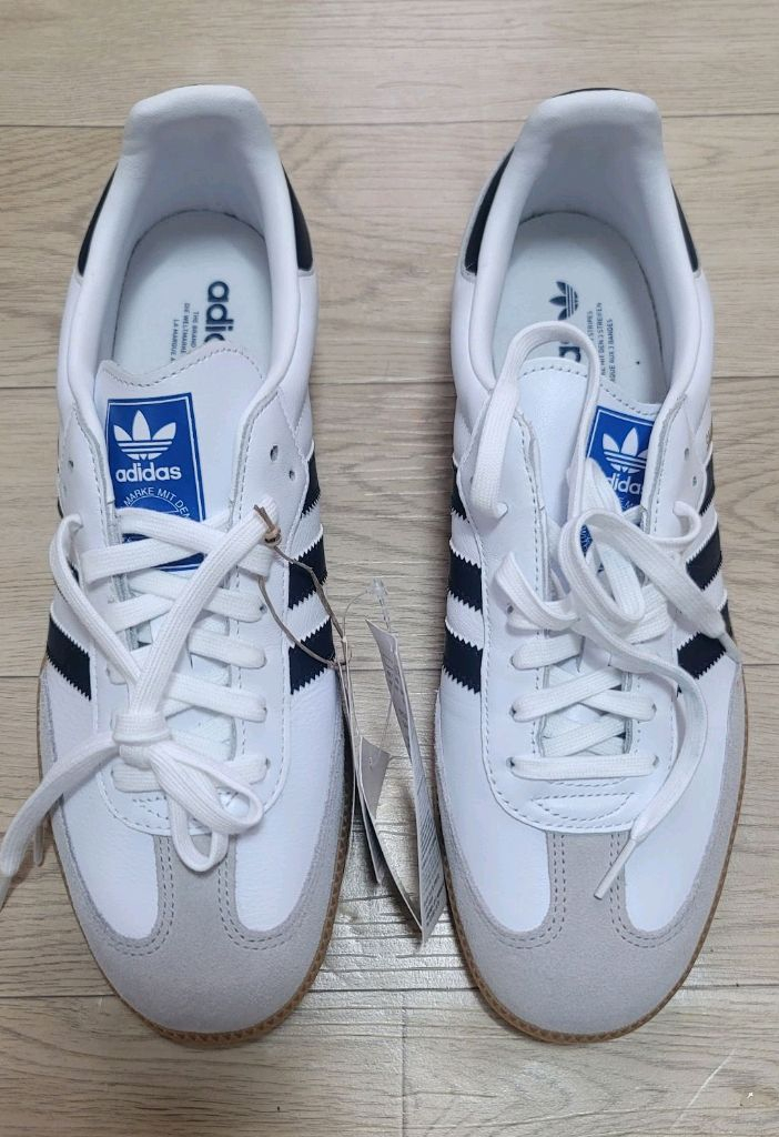 아디다스 스니커즈,리복 야구화--1
