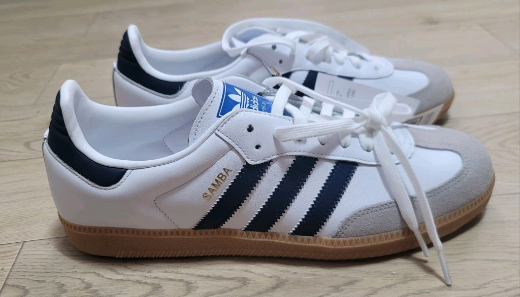 아디다스 스니커즈,리복 야구화--2