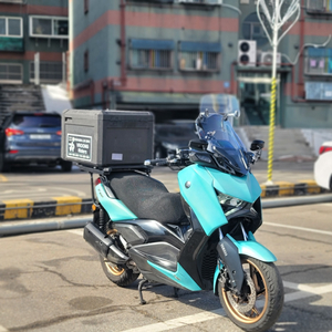 7_24년식 xmax300 6만 민트색상 판매합니다