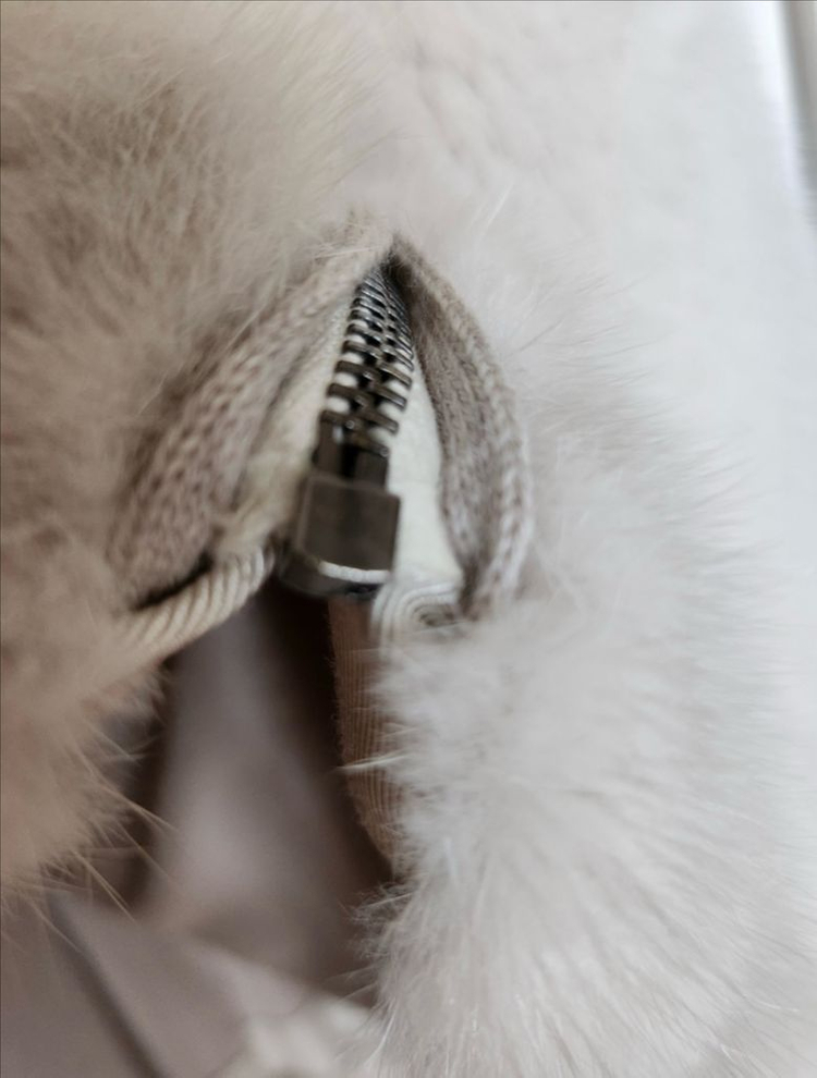 타임 밍크후드베스트 이미지