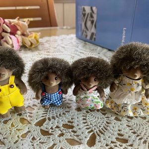 실바니안 고슴도치인형