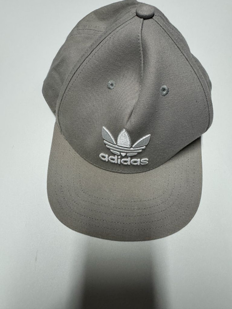 아디다스 오리지널 클래식 볼캡 모자 베이지--0