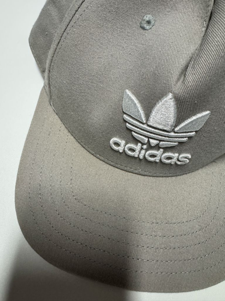 아디다스 오리지널 클래식 볼캡 모자 베이지--1