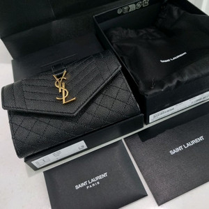 [새상품] 생로랑 마틀라세 엔벨로프 지갑