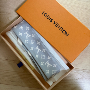 루이비통 모노그램 방도 스카프