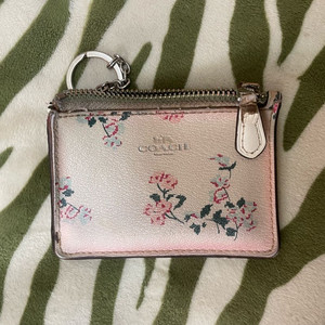 코치 플로럴 카드지갑
