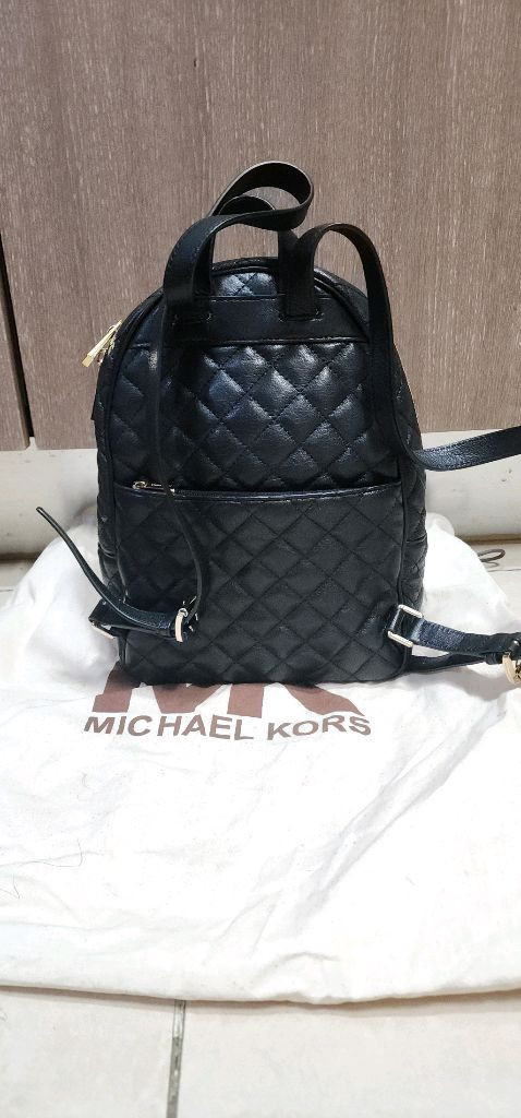 무료배송 마이클코어스 여성 퀼팅백팩 양호--4