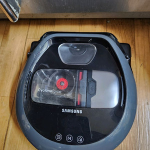 문턱도 거뜬히 넘어가는 삼성 파워봇 로봇청소기 VR10M7020UG 판매 합니다 이미지