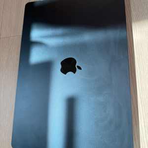 맥북에어 15인치 M2 16GB 512GB 미드나이트 색상 이미지