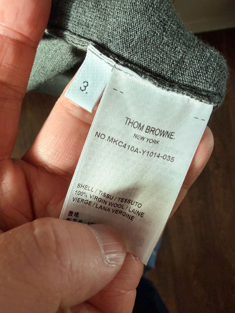 톰브라운 버진울 가디건 (그레이) 3사이즈 30만원 / 택포--6