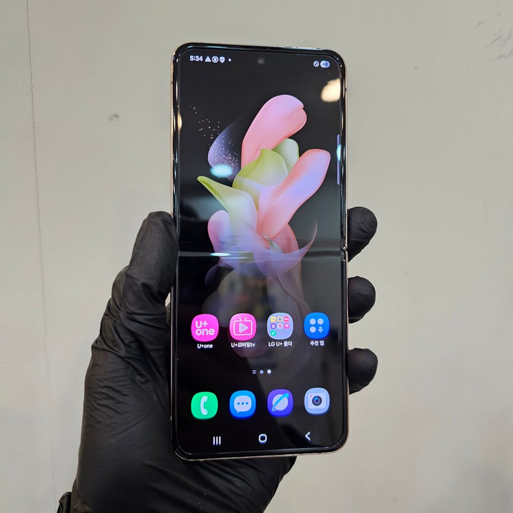 갤럭시Z플립4 256기가 골드 (S급) / 0214--2