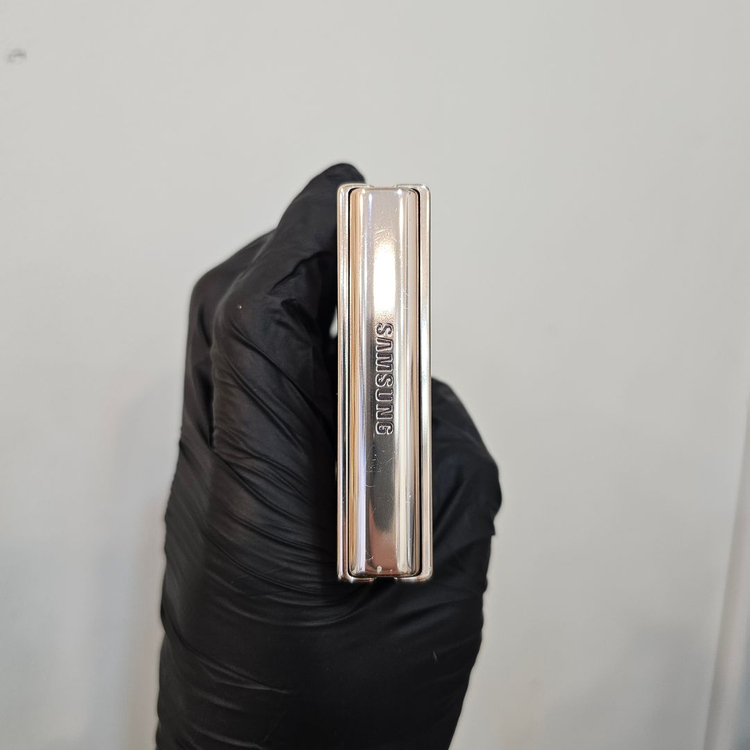 갤럭시Z플립4 256기가 골드 (S급) / 0214--5