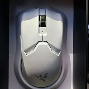 바이퍼 v2 프로 화이트 팝니다