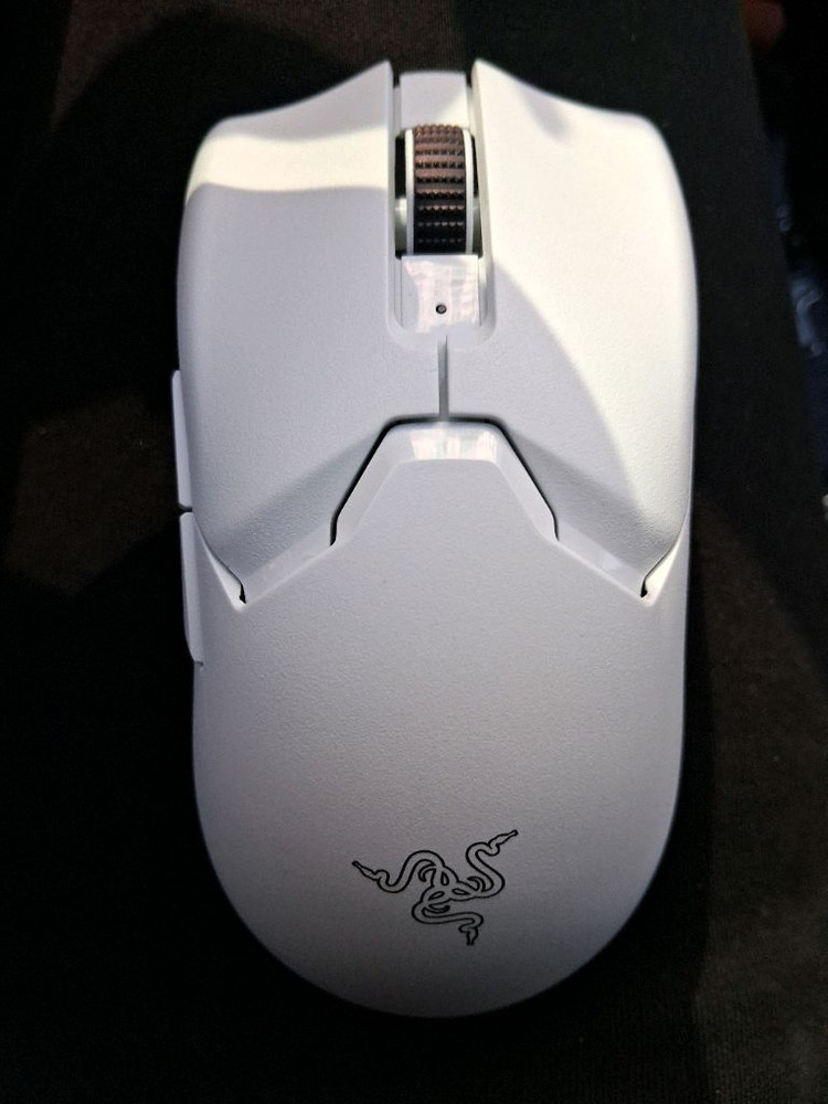 바이퍼 v2 프로 화이트 팝니다--2