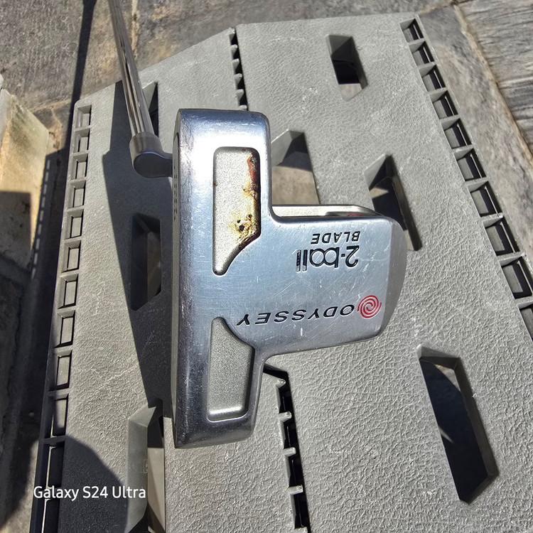 오딧세이 2볼 퍼터 이미지