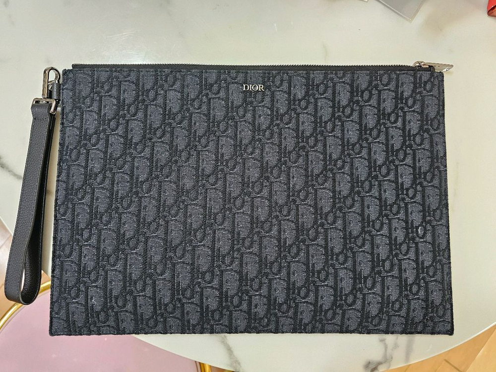 디올 오블리크 a4 클러치 팝니다--4
