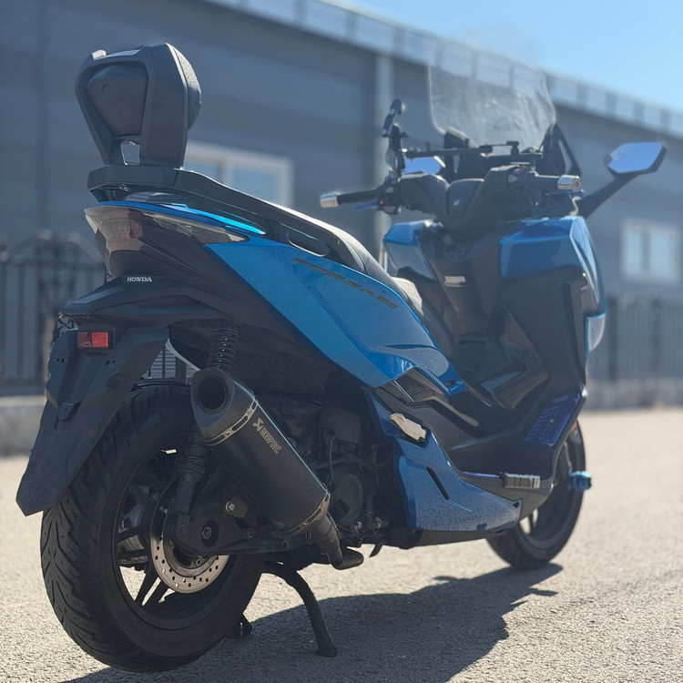 혼다 포르자350 22년식 아크라포빅 구변o 준튜닝 저렴하게 판매합니다--2