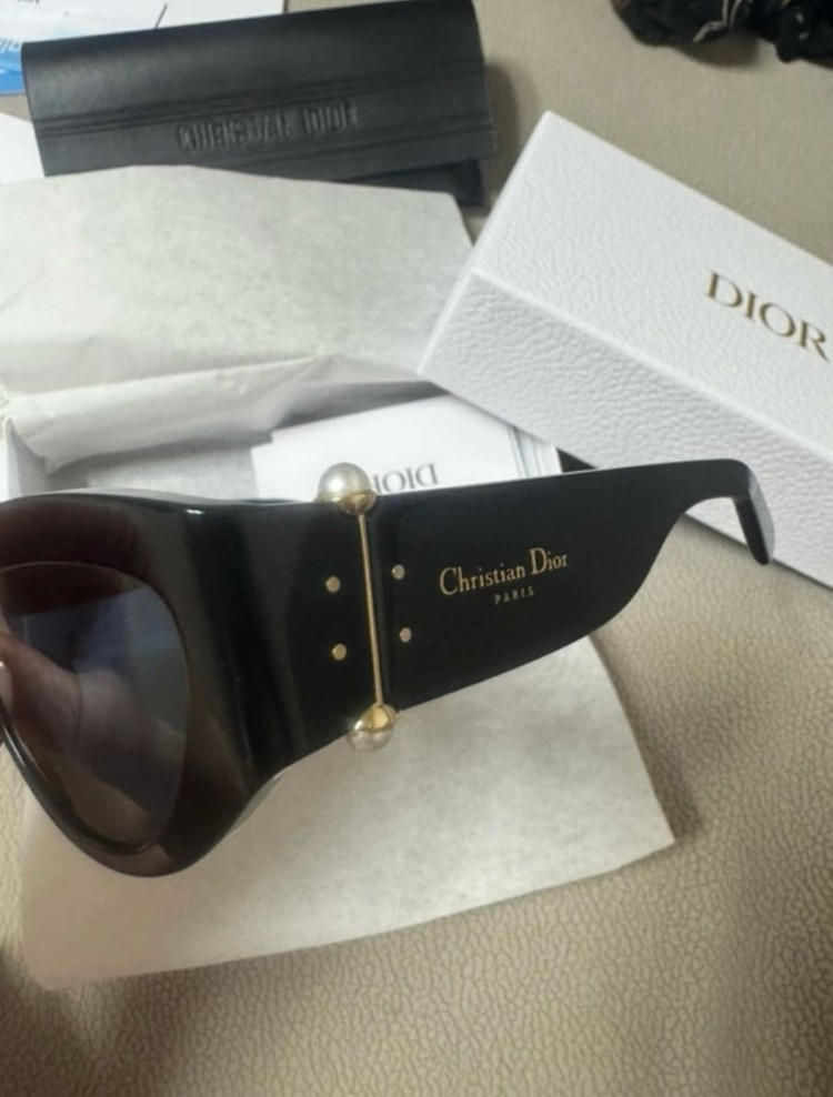 25년 신상) 85만구매 디올 트라이벌 선글라스--1