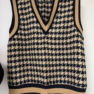 자라 니트 베스트 팝니다