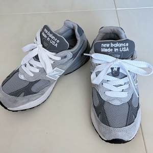 뉴발란스 993 그레이 225