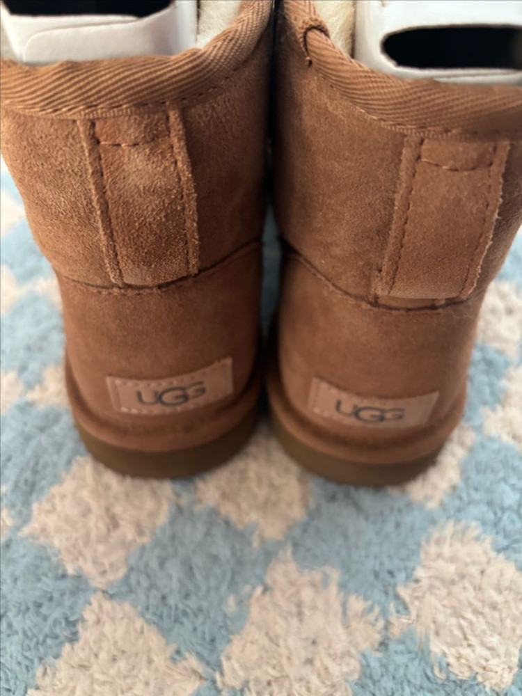 어그부츠 8사이즈--1