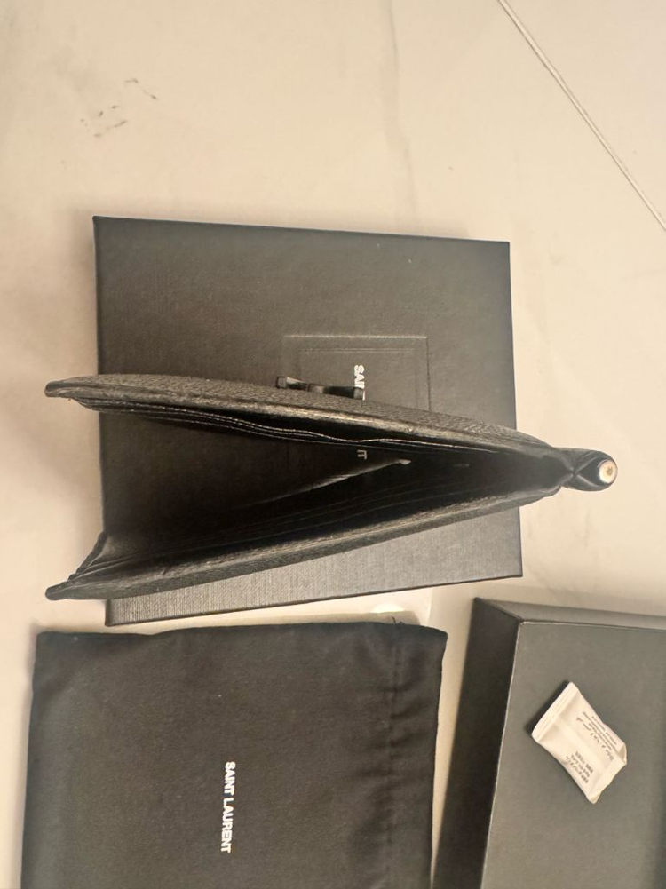 생로랑 모노그램 머니클립 지갑 이미지