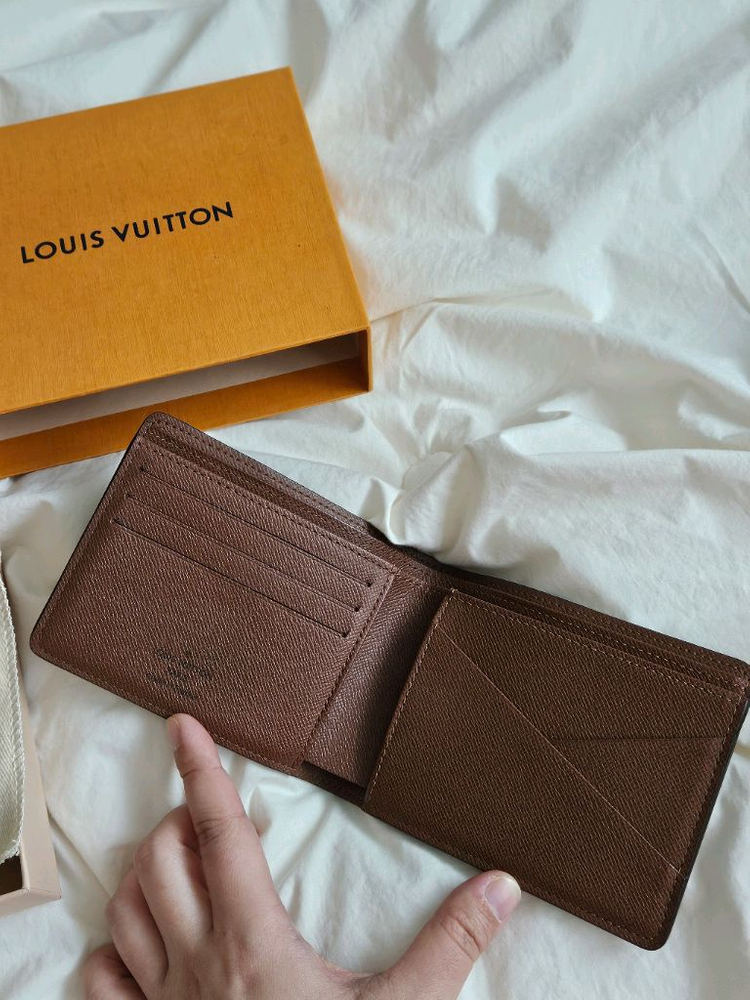 루이비통 멀티플 월릿 남성 반지갑 이미지