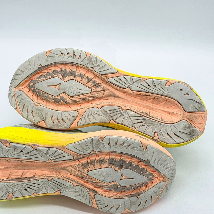 아식스 노바블라스트 4 쿨 마차 세이프티 옐로우 (260)--2