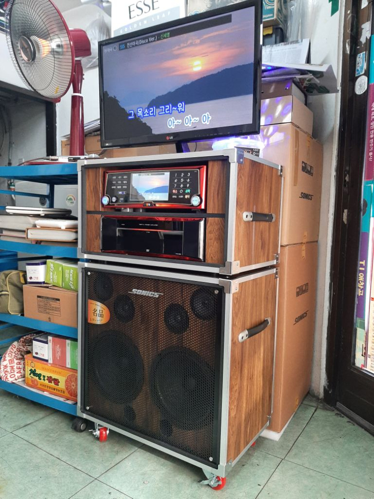 금영 노래방기계 최고급 이동식 이미지