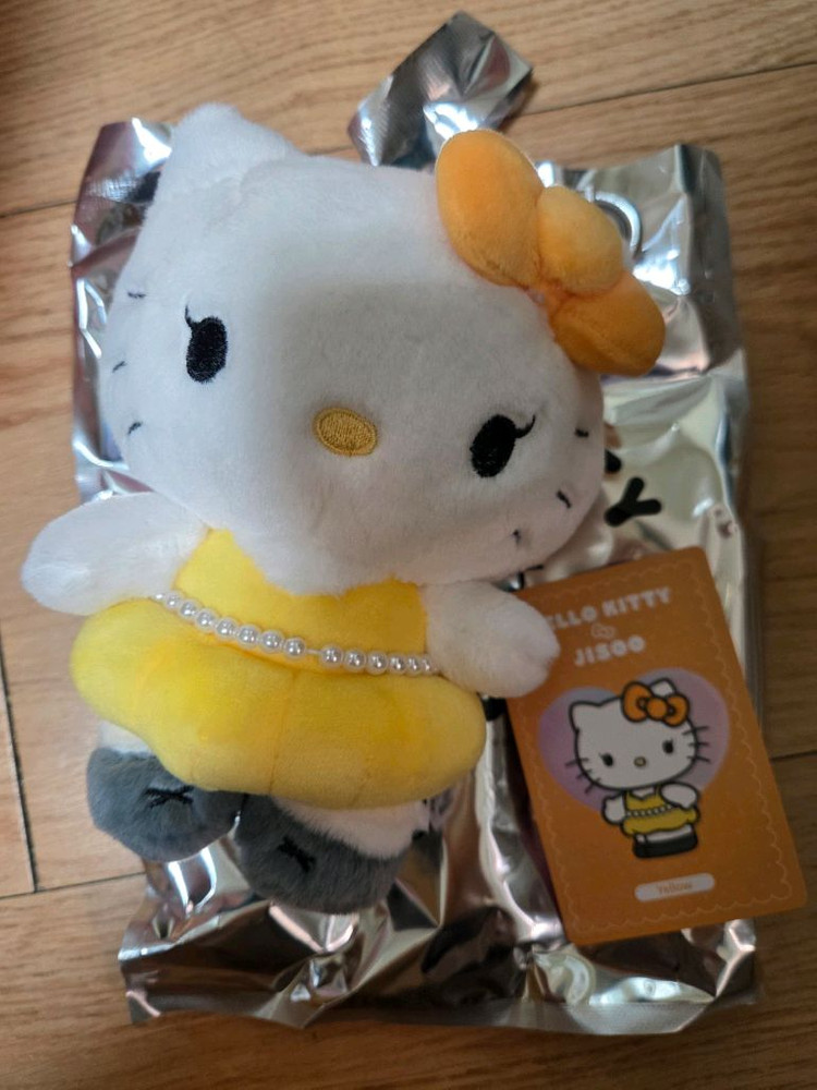 지수 헬로키티 키링--3