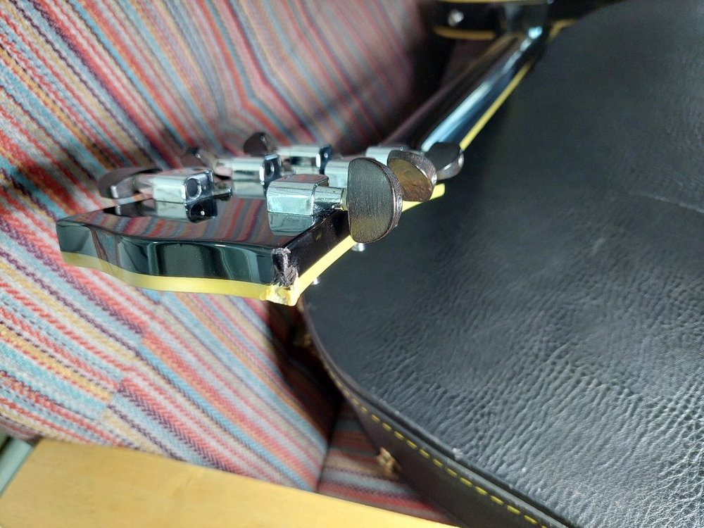 일렉기타 + 하드케이스 세트--5