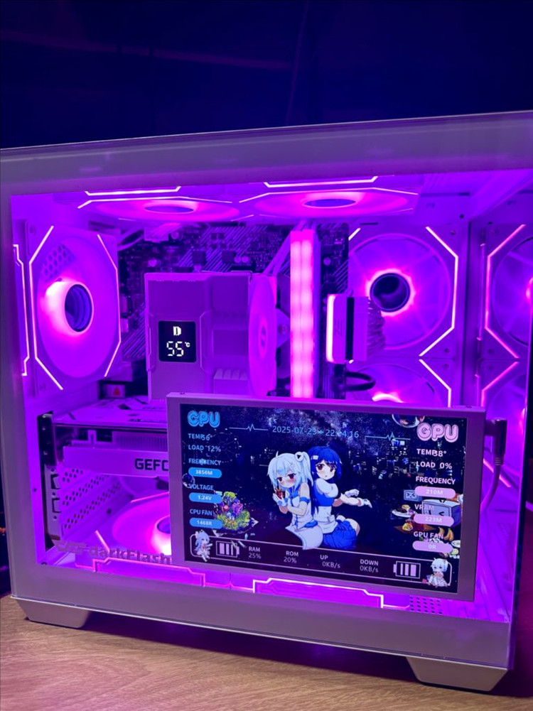 RTX 5060 새 그래픽카드 장착! 화이트 감성 게이밍 데스크탑 PC 컴퓨터 팝니다.--3