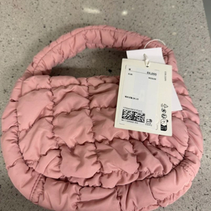 코스 핑크 가방판매합니다 이미지