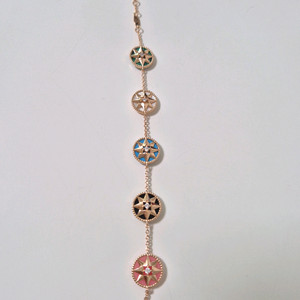 너무 유명한 팔찌